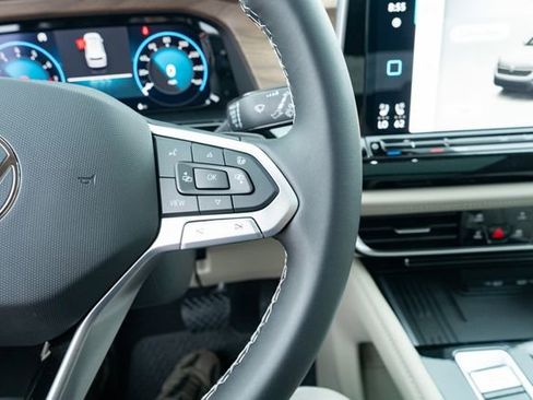 New 2026 Volkswagen Atlas SE FWD image 25