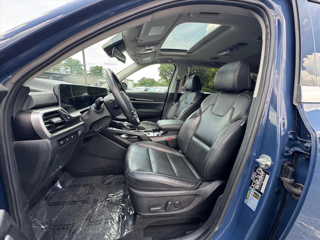 Certified 2024 Kia Telluride S w/ S Sunroof Package FWD image 16