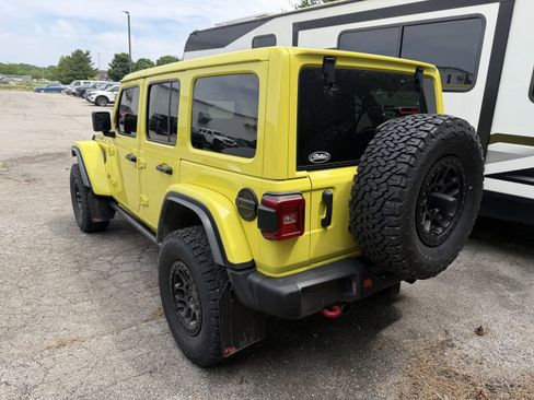 Used 2022 Jeep Wrangler Unlimited Rubicon w/ Xtreme Recon 35" Tire Package AWD/4WD image 7