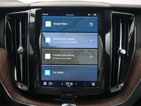 Used 2023 Volvo XC60 B5 Plus w/ Protection Package image 11