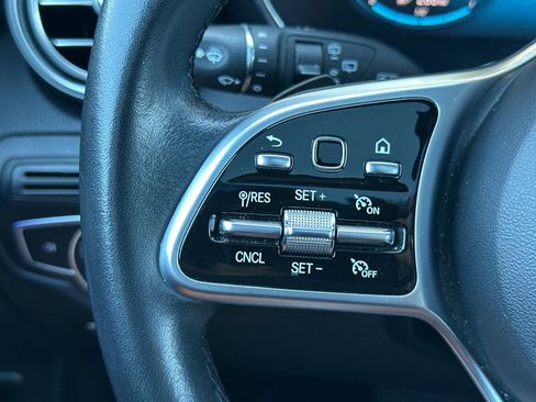 Certified 2022 Mercedes-Benz GLC 300 image 26