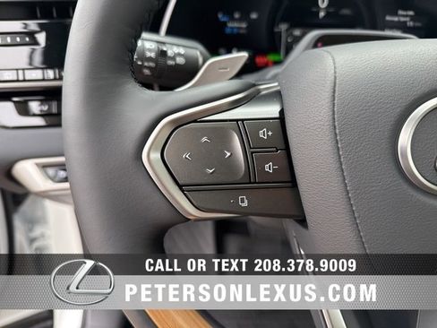 New 2026 Lexus RX 450h AWD image 40