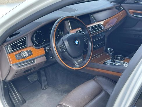 Used 2014 BMW 760Li image 25