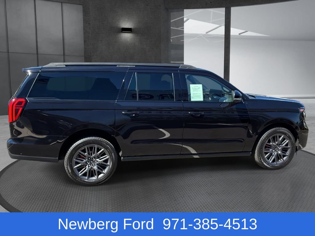 Used 2025 Ford Expedition Max Platinum w/ Stealth Performance Package AWD/4WD image 4