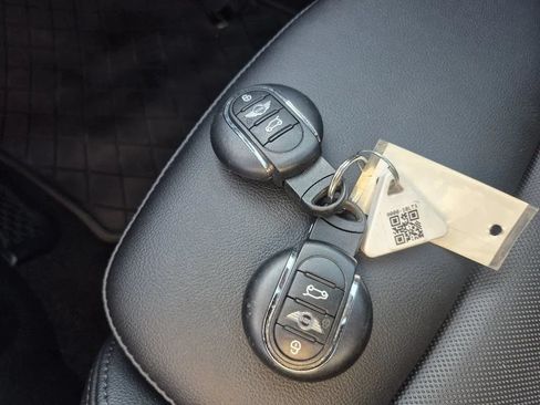 Used 2017 MINI Cooper S FWD image 29