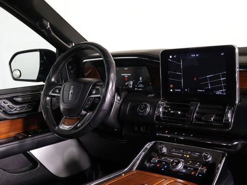 Used 2019 Lincoln Navigator L Reserve AWD/4WD image 42