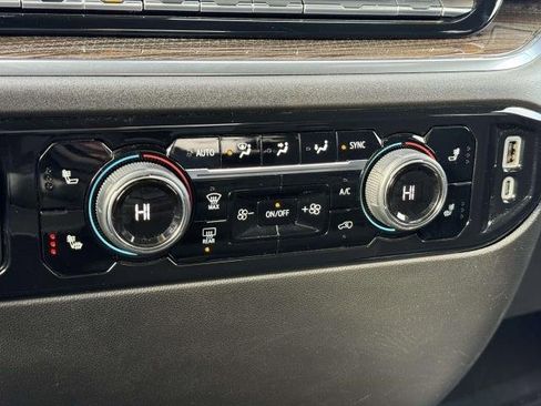 Used 2025 Chevrolet Silverado 1500 LT image 27