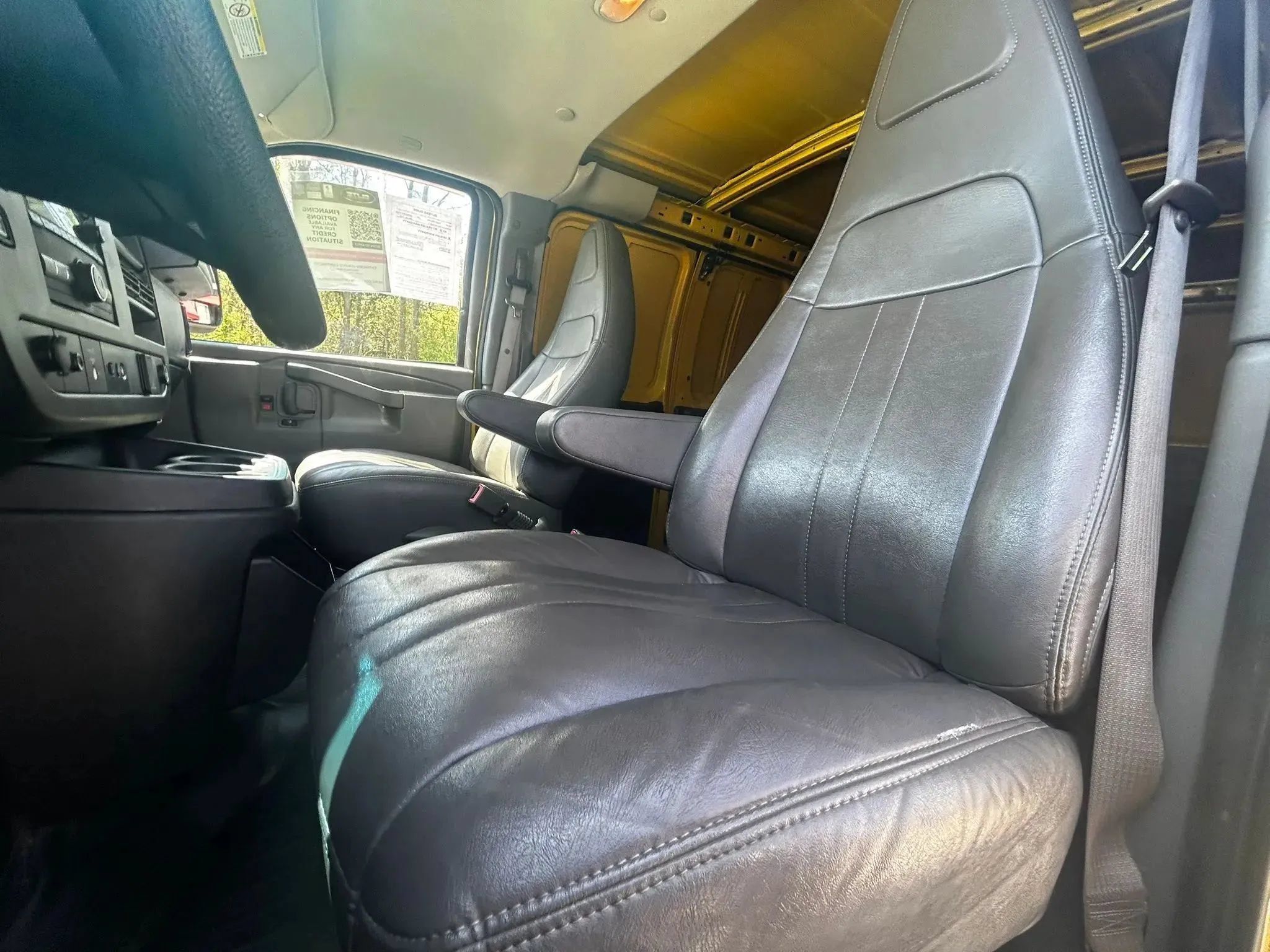 Used 2023 Chevrolet Express 2500 RWD image 20