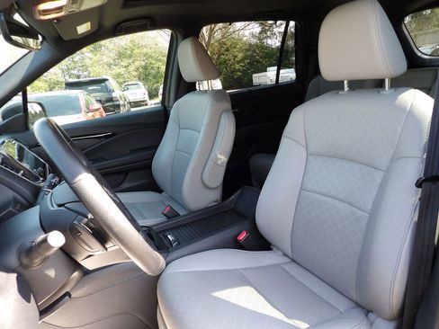 Used 2019 Honda Passport Touring image 12