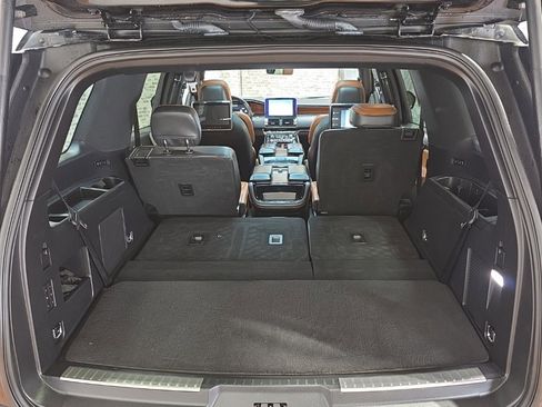Used 2019 Lincoln Navigator Reserve image 20