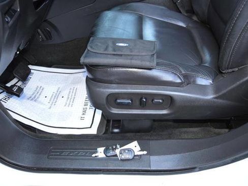Used 2013 Ford Explorer XLT AWD/4WD image 8