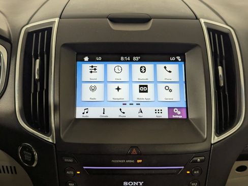 Used 2018 Ford Edge Titanium w/ Equipment Group 301A FWD image 20