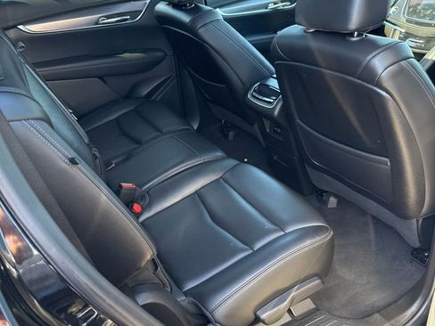 Certified 2023 Cadillac XT6 Luxury FWD image 8