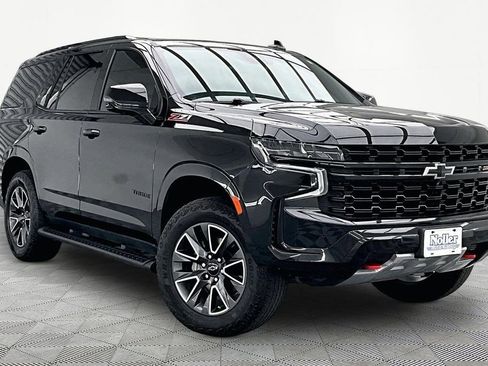 Used 2024 Chevrolet Tahoe Z71 w/ Luxury Package AWD/4WD image 12