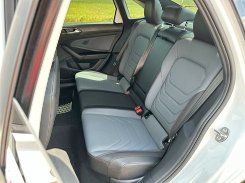 Used 2025 Volkswagen Jetta GLI Autobahn FWD image 22
