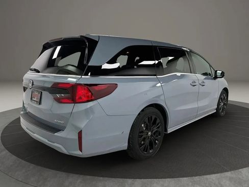 Used 2025 Honda Odyssey Sport-L image 5