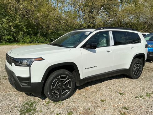 New 2026 Jeep Cherokee Laredo AWD/4WD image 1