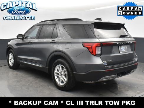 Used 2025 Ford Explorer Active w/ Active Comfort Package image 7