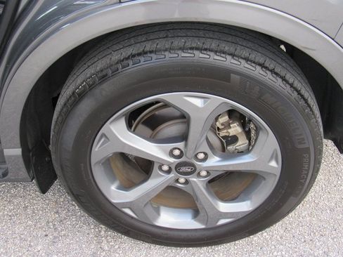 Used 2023 Ford Escape ST-Line w/ Equipment Group 301A image 9