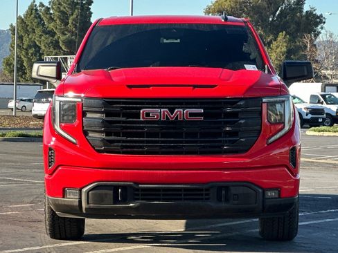 Used 2025 GMC Sierra 1500 Elevation w/ X31 Off-Road Package image 9