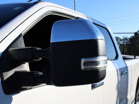 Used 2020 Ford F250 Lariat w/ Chrome Package image 32