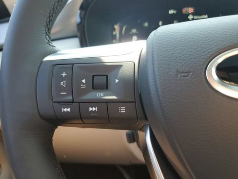 Certified 2026 INFINITI QX60 Luxe w/ Cargo Package FWD image 23