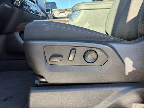 Used 2023 GMC Sierra 1500 Elevation w/ LPO, Elevation Black Package image 17