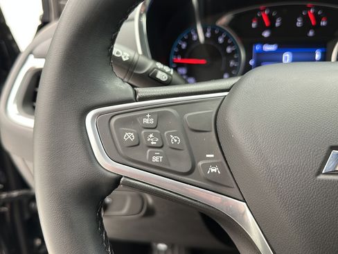 Used 2023 Chevrolet Equinox LT FWD image 18