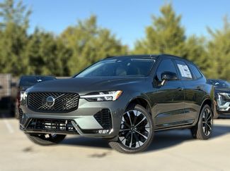 New 2026 Volvo XC60 B5 Plus w/ Protection Package Premier video 1