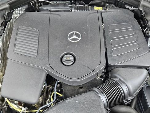 Used 2026 Mercedes-Benz GLC 300 image 23