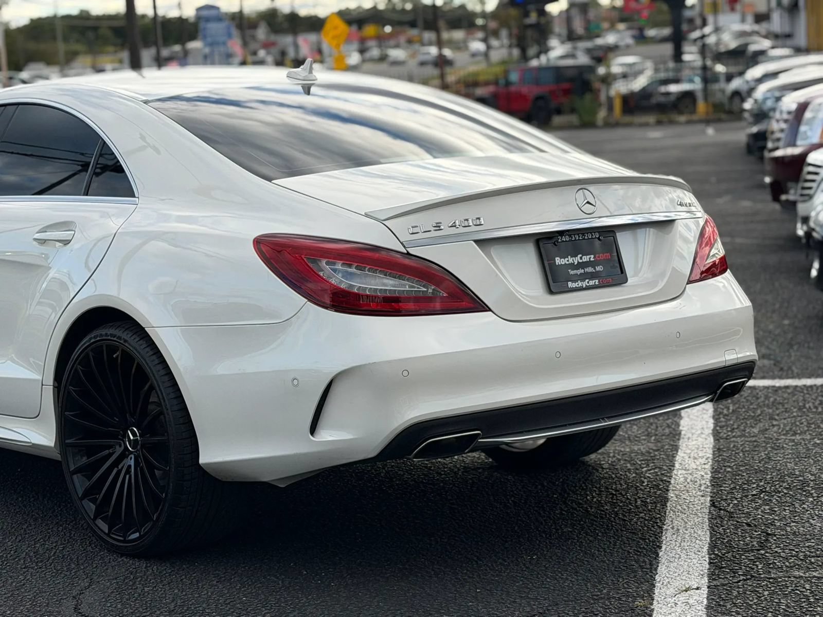 Used 2015 Mercedes-Benz CLS 400 4MATIC w/ Premium 2 Package image 2