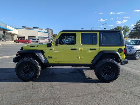 Used 2023 Jeep Wrangler Unlimited w/ Convenience Group AWD/4WD image 9