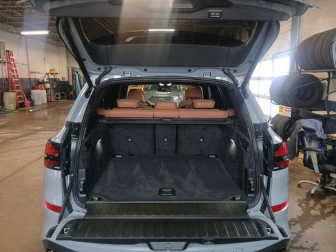 Used 2025 BMW X5 M60i image 46