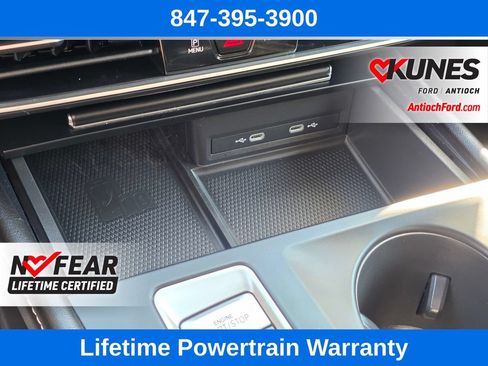 Used 2024 Volkswagen Atlas SE AWD/4WD image 35