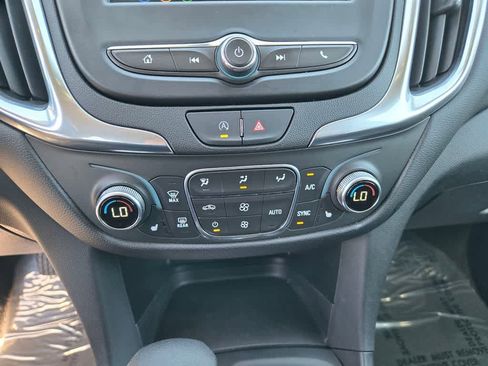 Used 2024 Chevrolet Equinox LT image 15