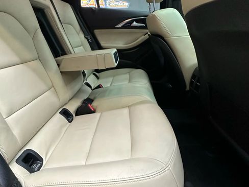 Used 2017 INFINITI QX30 Premium w/ Navigation Package image 32