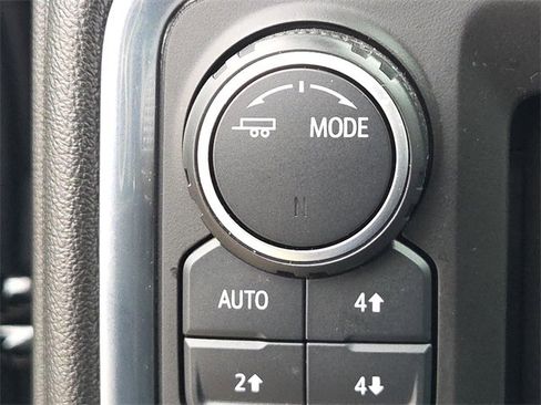 Used 2022 Chevrolet Silverado 1500 LT Trail Boss w/ LT Trail Boss Premium Package image 27