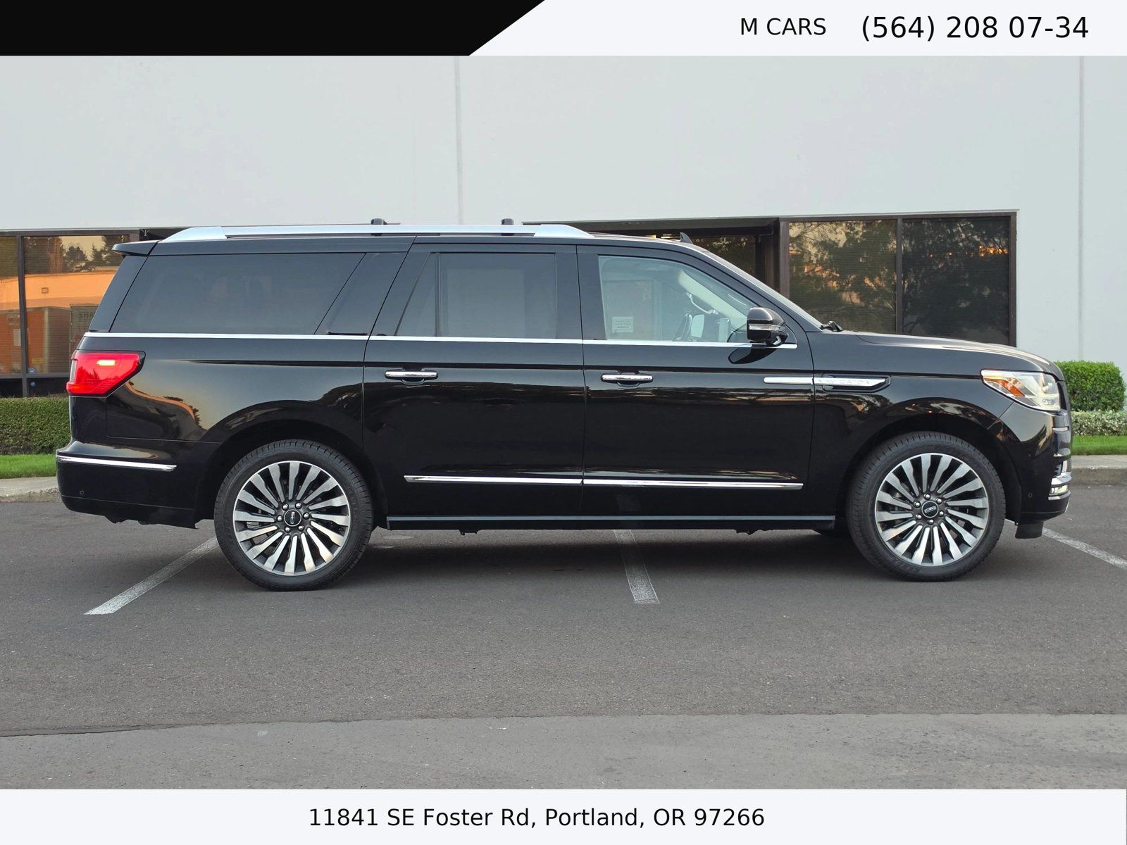 Used 2018 Lincoln Navigator L Reserve w/ Technology Package AWD/4WD image 7