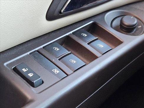 Used 2016 Chevrolet Cruze LTZ w/ Enhanced Safety Package image 17