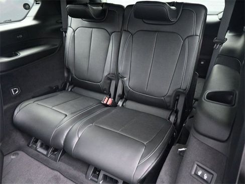 New 2025 Jeep Grand Cherokee L Overland w/ Trailer Tow Package image 15