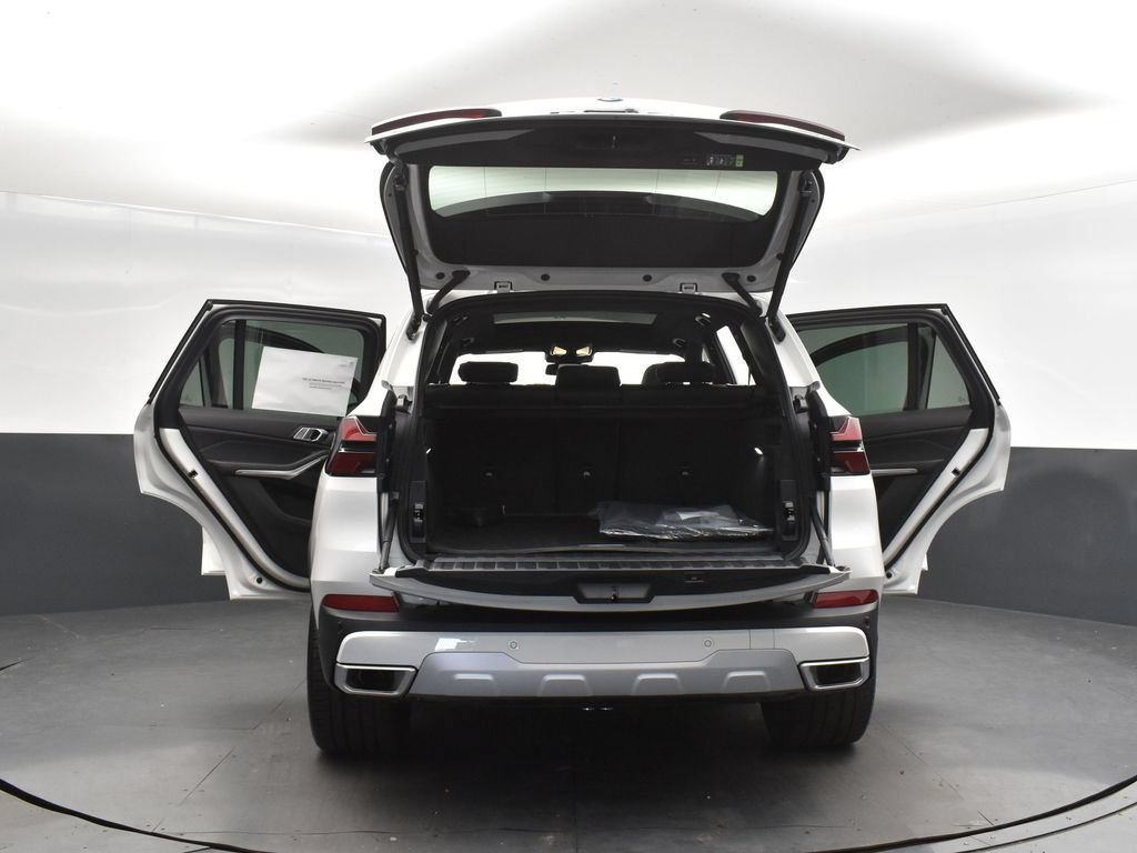 Used 2026 BMW X5 sDrive40i w/ Parking Assistance Package RWD image 51