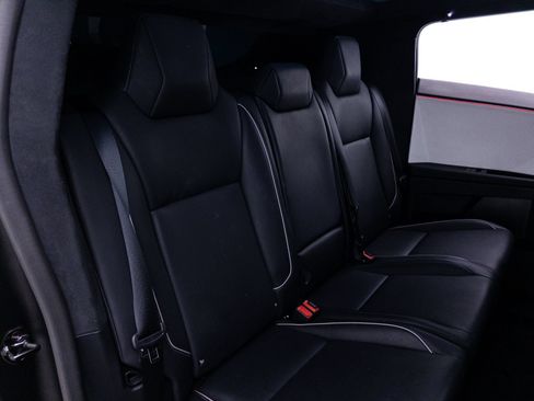 Used 2024 Tesla Cybertruck AWD Crew Cab image 34
