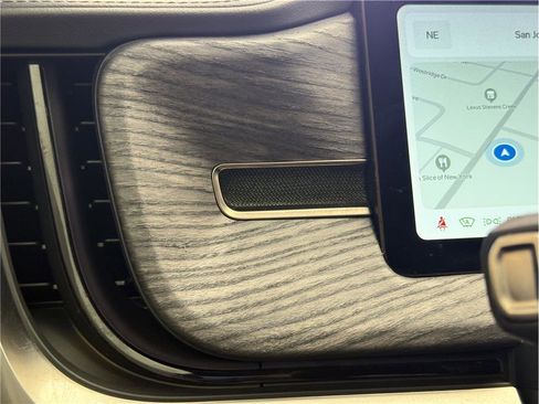 Used 2022 Rivian R1T Adventure image 19