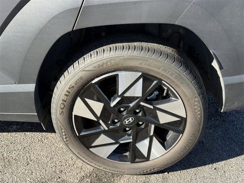 Used 2024 Hyundai Kona SEL image 25