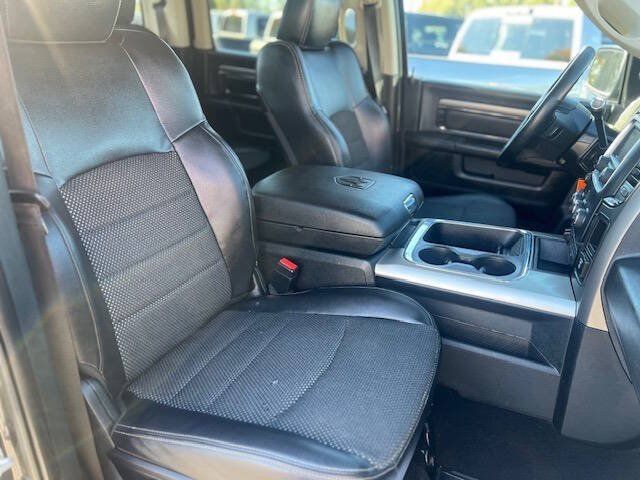 Used 2018 RAM 2500 Big Horn w/ Sport Appearance Group AWD/4WD image 11