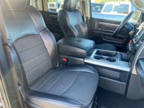 Used 2018 RAM 2500 Big Horn w/ Sport Appearance Group AWD/4WD image 11