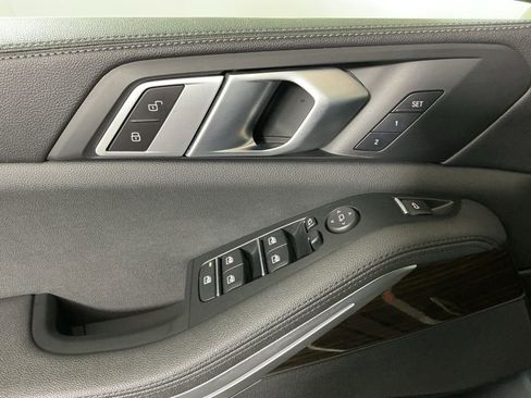 Used 2019 BMW X5 xDrive40i w/ Convenience Package image 18