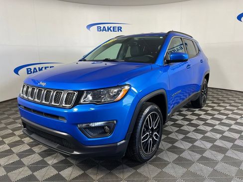 Used 2018 Jeep Compass Latitude w/ Popular Equipment Group AWD/4WD image 1