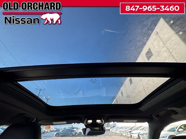 Used 2025 Volvo XC40 B5 Plus AWD/4WD image 15