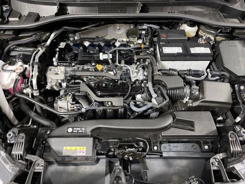 Certified 2026 Toyota Corolla Cross XLE FWD image 9